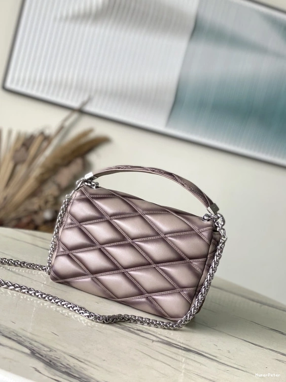 GO-14 LOUIS VUITTON MM 0812
